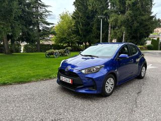 Toyota Yaris 2021 Special Edition LANE ASSIST & ACC CRUISE-thumb-1