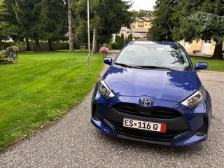 Toyota Yaris 2021 Special Edition LANE ASSIST & ACC CRUISE-thumb-3