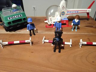 Playmobil Αστυνομία 5 φιγούρες, φορτηγάκι και ελικόπτερο