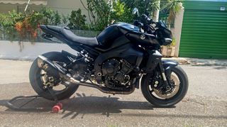 Yamaha MT-10 '23 TECH BLACK PANDORA+ ACRAPOVIC