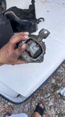 Bmw e90 325d 330d 335d Βάση κινητήρα αριστερή