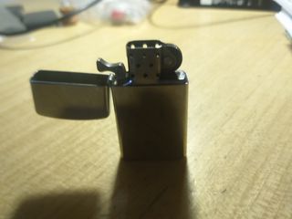 ΑΝΑΠΤΗΡΑΣ ZIPPO ΜΙΚΡΟΣ-thumb-4