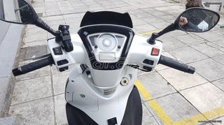 Kymco People GTi 2011 200-thumb-1