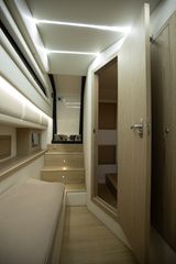 Technohull 2024 OMEGA 47 2X440HP VOLVO PENTA DIESEL ΚΑΙΝΟΥΡΓΙΟ-thumb-32