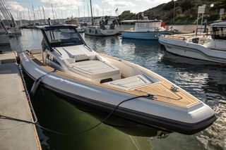 Technohull 2024 OMEGA 47 2X440HP VOLVO PENTA DIESEL ΚΑΙΝΟΥΡΓΙΟ-thumb-14