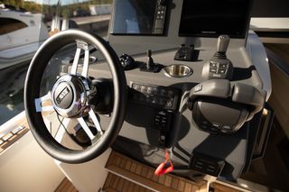 Technohull 2024 OMEGA 47 2X440HP VOLVO PENTA DIESEL ΚΑΙΝΟΥΡΓΙΟ-thumb-23