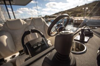 Technohull 2024 OMEGA 47 2X440HP VOLVO PENTA DIESEL ΚΑΙΝΟΥΡΓΙΟ-thumb-24