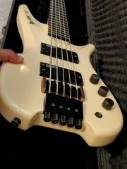 Ibanez axstar