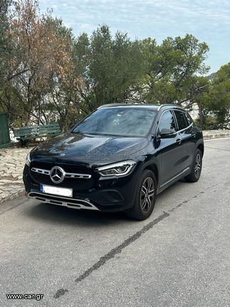 Mercedes-Benz GLA 250 '23