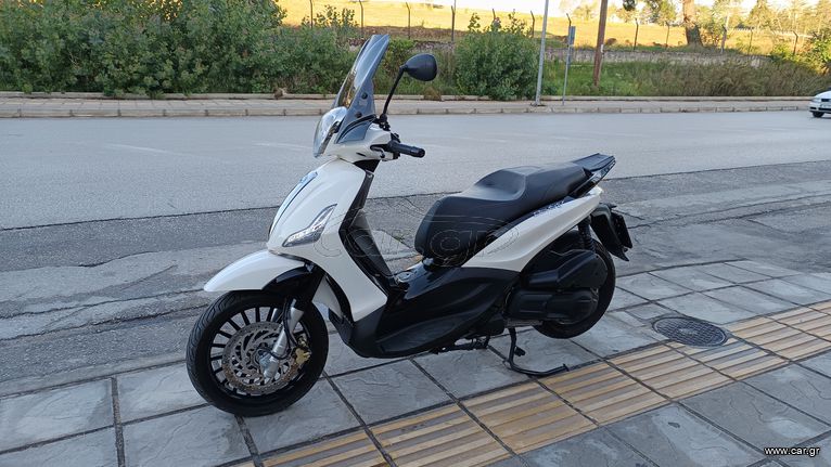 Piaggio Beverly 300i '21 ΚΑΤΆΣΤΑΣΗ ΒΙΤΡΊΝΑΣ.....