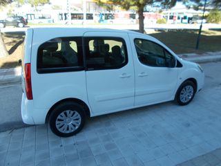 Citroen Berlingo 2011-thumb-8