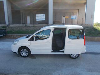 Citroen Berlingo 2011-thumb-16
