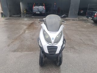 Piaggio MP3 400 2009-thumb-2