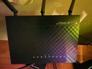 ASUS AC1900 dual band router (RT-AC68U)