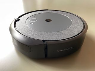 Σκούπα ρομπότ iRobot Roomba i3