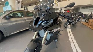 Bmw S 1000 XR 2025 TRIPLE BLACK-thumb-3