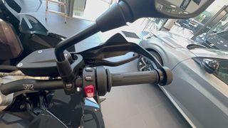 Bmw S 1000 XR 2025 TRIPLE BLACK-thumb-8