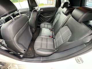 Mercedes-Benz B 200 2016 B200CDI-thumb-11