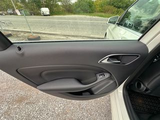 Mercedes-Benz B 200 2016 B200CDI-thumb-12