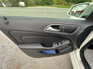 Mercedes-Benz B 200 2016 B200CDI-thumb-15