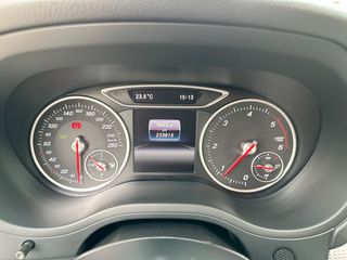 Mercedes-Benz B 200 2016 B200CDI-thumb-20