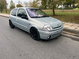 Renault Clio '01 Τιμη 1.400€ Συζητήσιμή