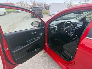Kia Rio 2017 1.4 Spirit AUTOMATIC-thumb-26