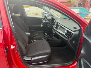 Kia Rio 2017 1.4 Spirit AUTOMATIC-thumb-31