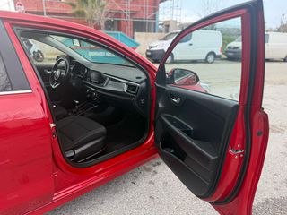 Kia Rio 2017 1.4 Spirit AUTOMATIC-thumb-33