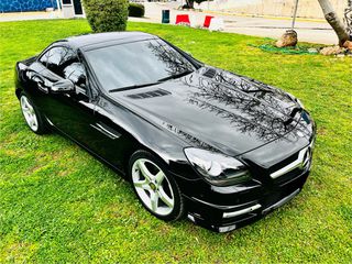 Mercedes-Benz SLK 200 2011 66000KM // AMG // 7G-TRONIC // PANORAMA
