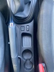 Renault Captur 2013-thumb-16