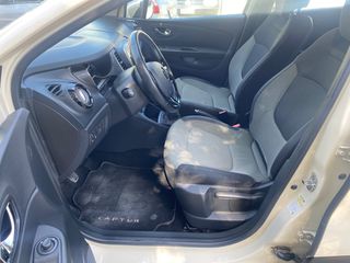 Renault Captur 2013-thumb-25