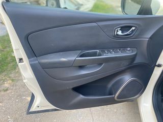 Renault Captur 2013-thumb-29
