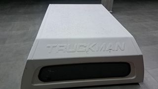 TOYOTA HI-LUX  HART TOP   4*4   1.1/2  CAB  20 ' MOD.  HART TOP