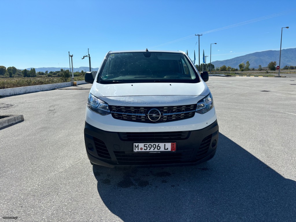 Κλούβα Opel 2022 VIVARO