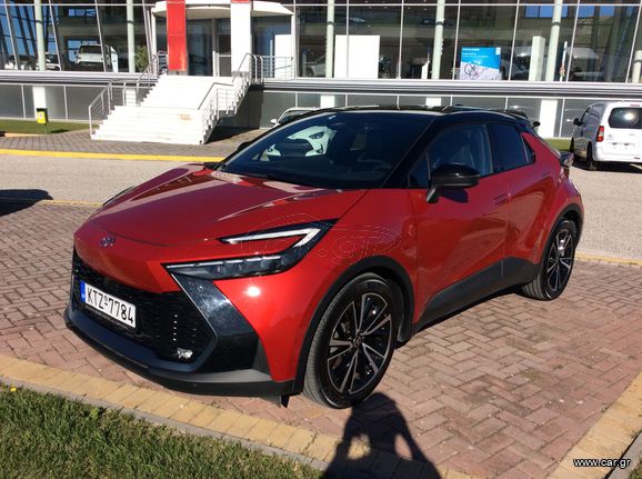 Toyota C-HR '23 C-HIC  1.8cc