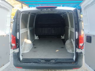 Mercedes-Benz Vito 2020 114-thumb-8