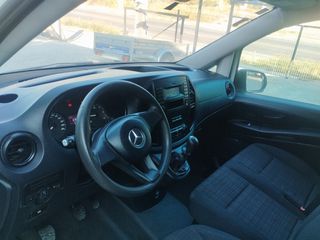 Mercedes-Benz Vito 2020 114-thumb-16