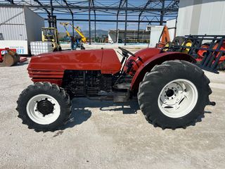 Τρακτέρ Universal 1989 643