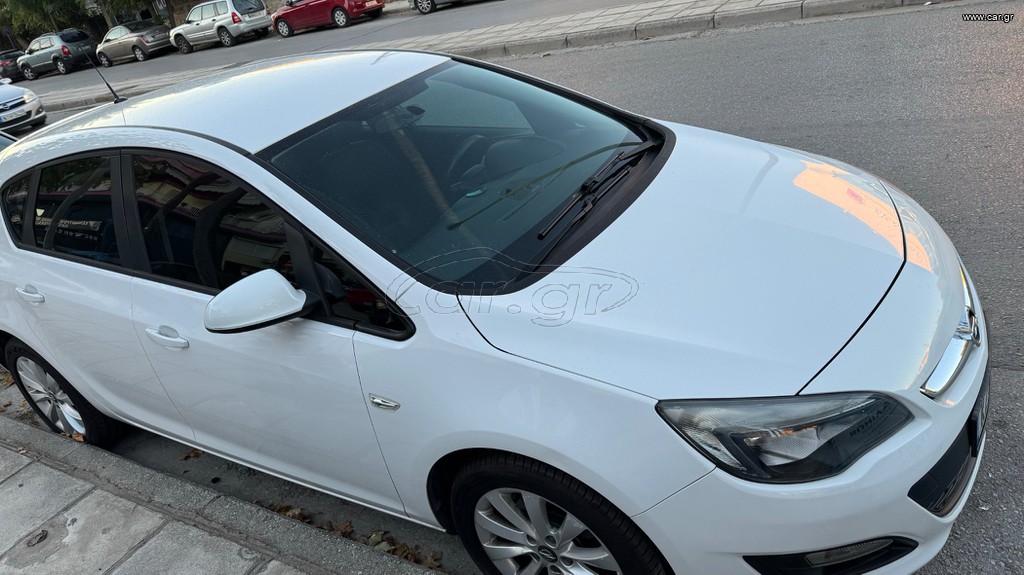 Opel Astra 2014