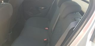 Opel Corsa 2015-thumb-15