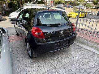 Renault Clio 2006 €500 ΠΡΟΚΑΤΑΒΟΛΗ!!!-thumb-8