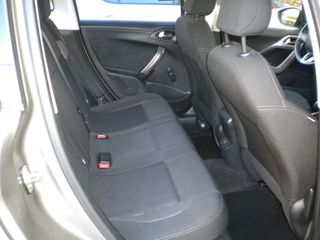 Peugeot 2008 2015 PureTech 82 Style Edition-thumb-7