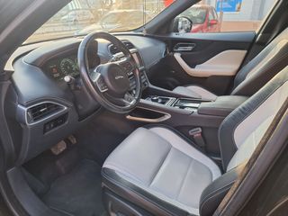 Jaguar F-Pace 2017 20d R-Sport AWD-thumb-32