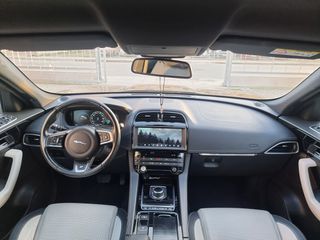 Jaguar F-Pace 2017 20d R-Sport AWD-thumb-51