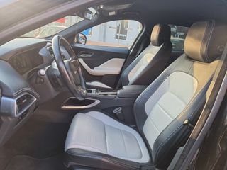 Jaguar F-Pace 2017 20d R-Sport AWD-thumb-34