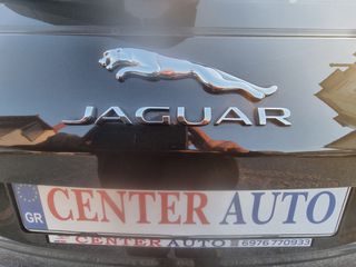 Jaguar F-Pace 2017 20d R-Sport AWD-thumb-103