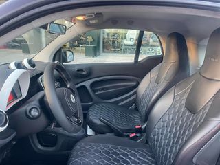 Smart ForTwo 2018-thumb-8