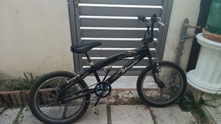 Ποδήλατο bmx '16 black magic