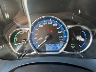 Toyota Yaris 2016 HYBRID AUTOMATIC NAVI-thumb-9
